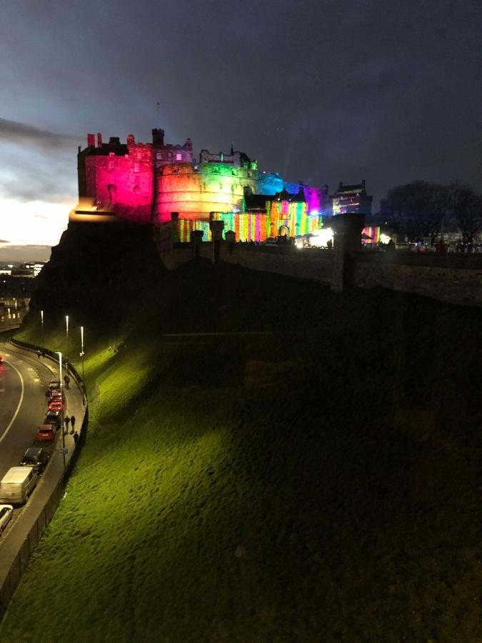 The Castle Esplanade Residence Edinburgh Eksteriør billede